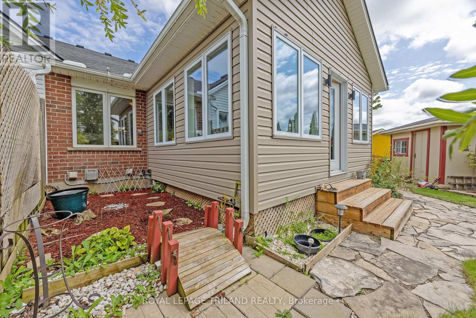 18 Coleman Court, St. Thomas, Ontario  N5R 0A5 - Photo 28 - X12383710