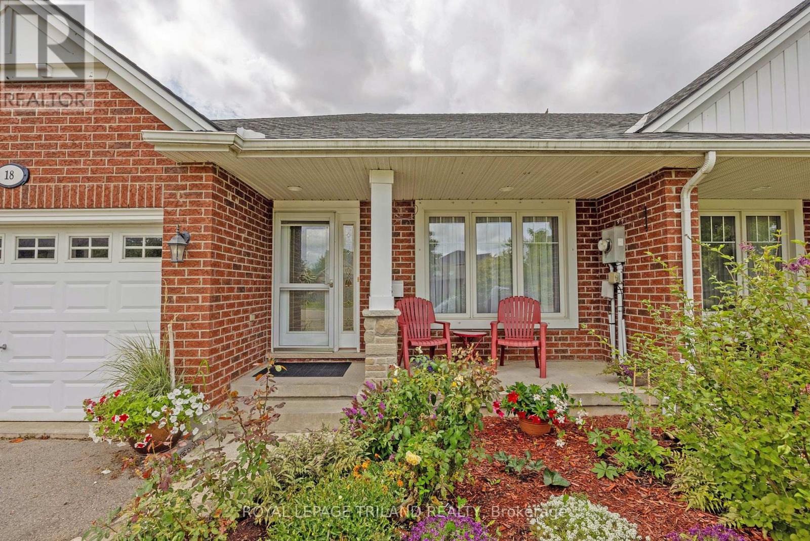 18 Coleman Court, St. Thomas, Ontario  N5R 0A5 - Photo 4 - X12383710