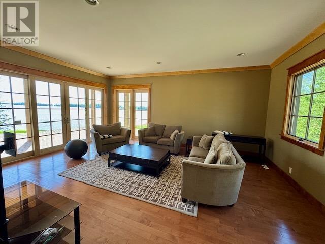 319/321 Parker Point Rd, Dryden, Ontario  P8N 2Y5 - Photo 11 - TB251131