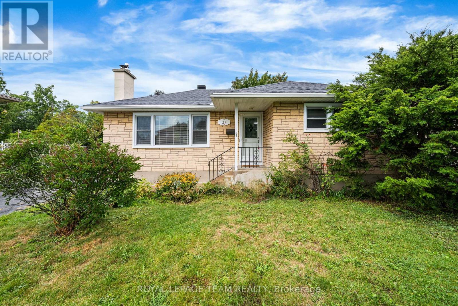 31 Savuto Way Street, Ottawa, Ontario  K2G 2S9 - Photo 2 - X12383757
