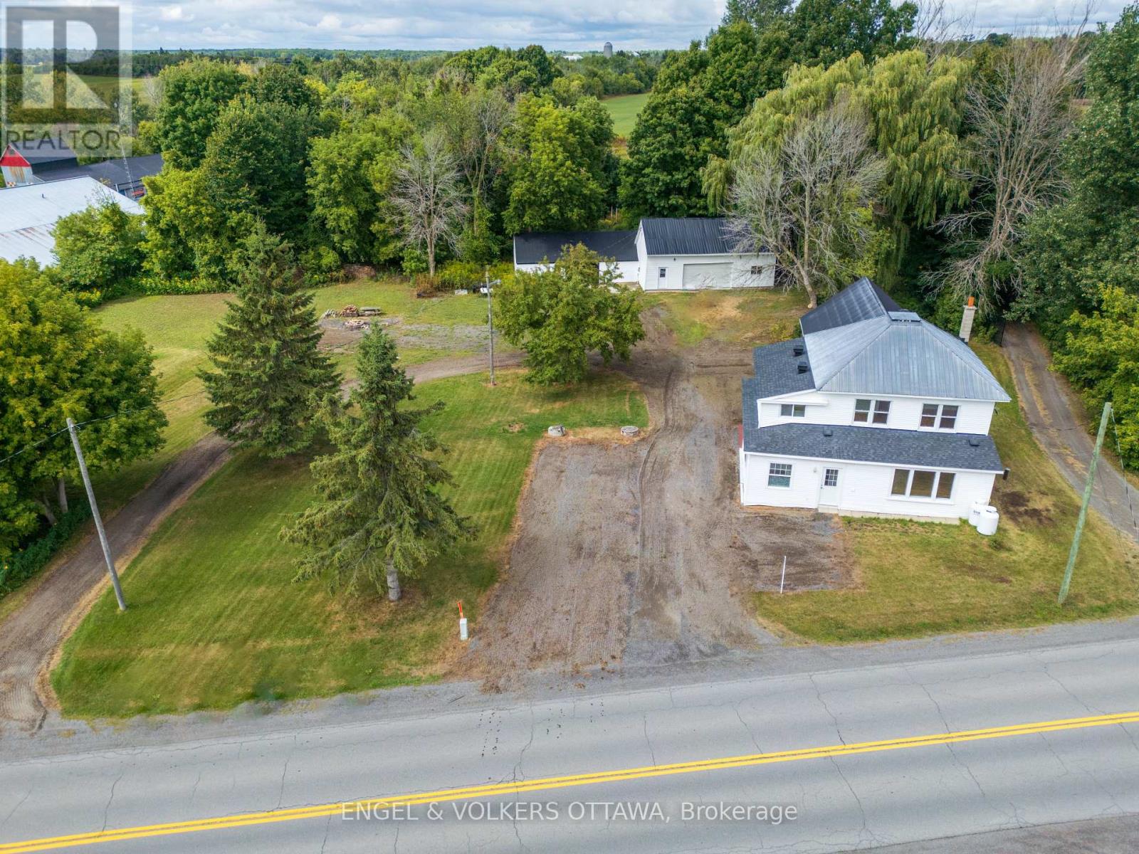 3012 County 21 Road, Edwardsburgh/cardinal, Ontario  K0E 1X0 - Photo 2 - X12383776