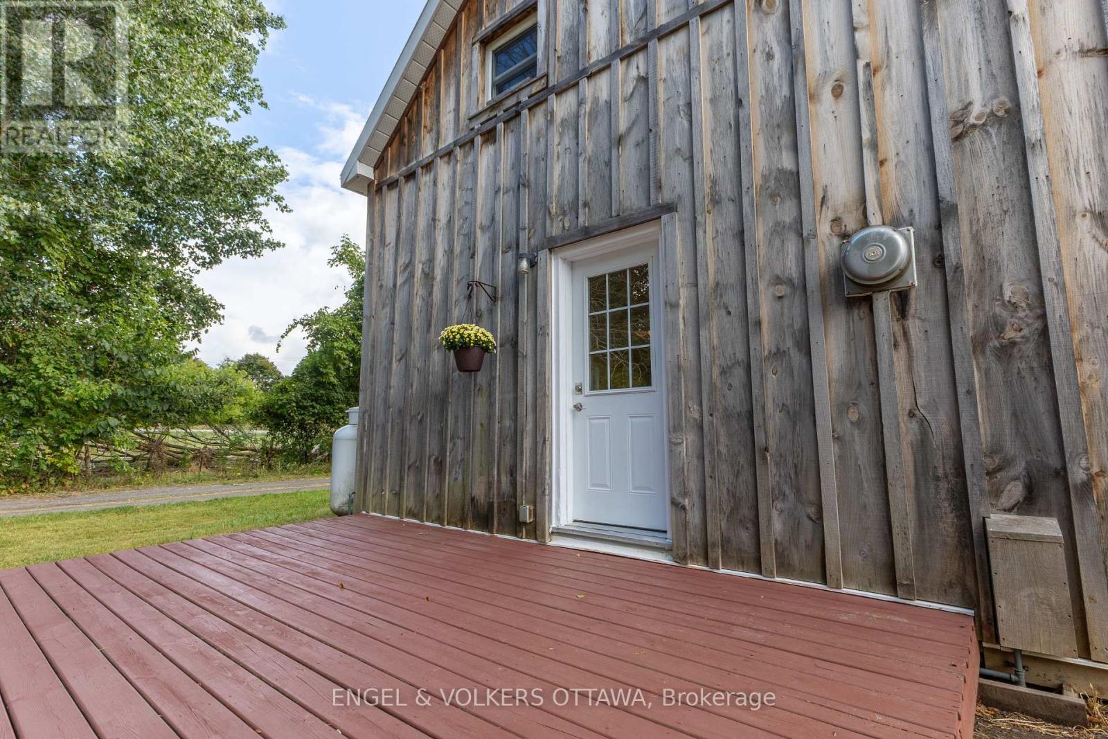 3012 County 21 Road, Edwardsburgh/cardinal, Ontario  K0E 1X0 - Photo 34 - X12383776