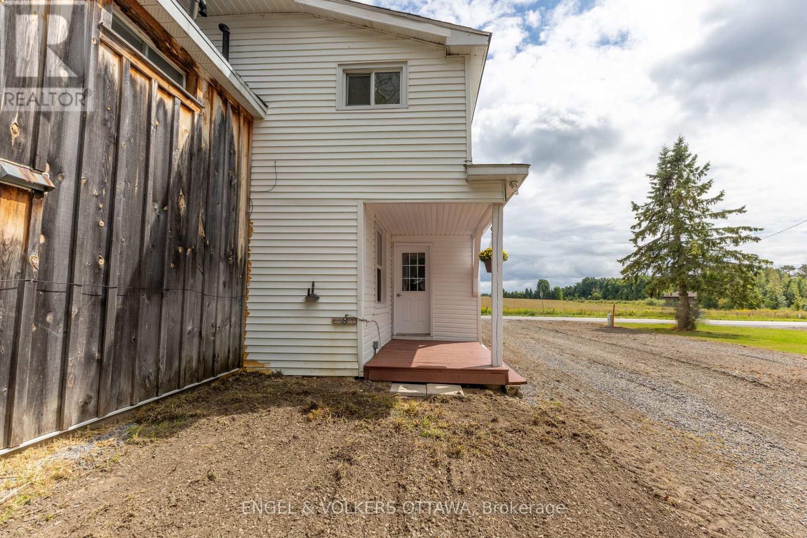 3012 County 21 Road, Edwardsburgh/cardinal, Ontario  K0E 1X0 - Photo 7 - X12383776