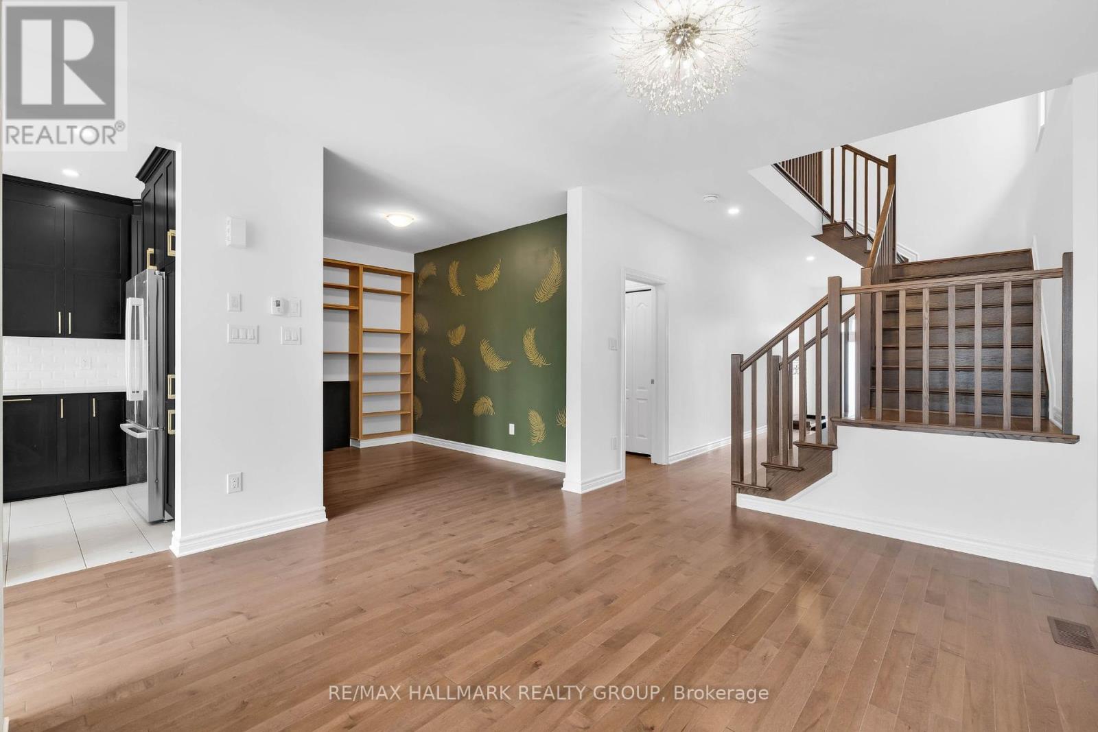 276 Big Dipper Street, Ottawa, Ontario  K4M 0J6 - Photo 5 - X12383784