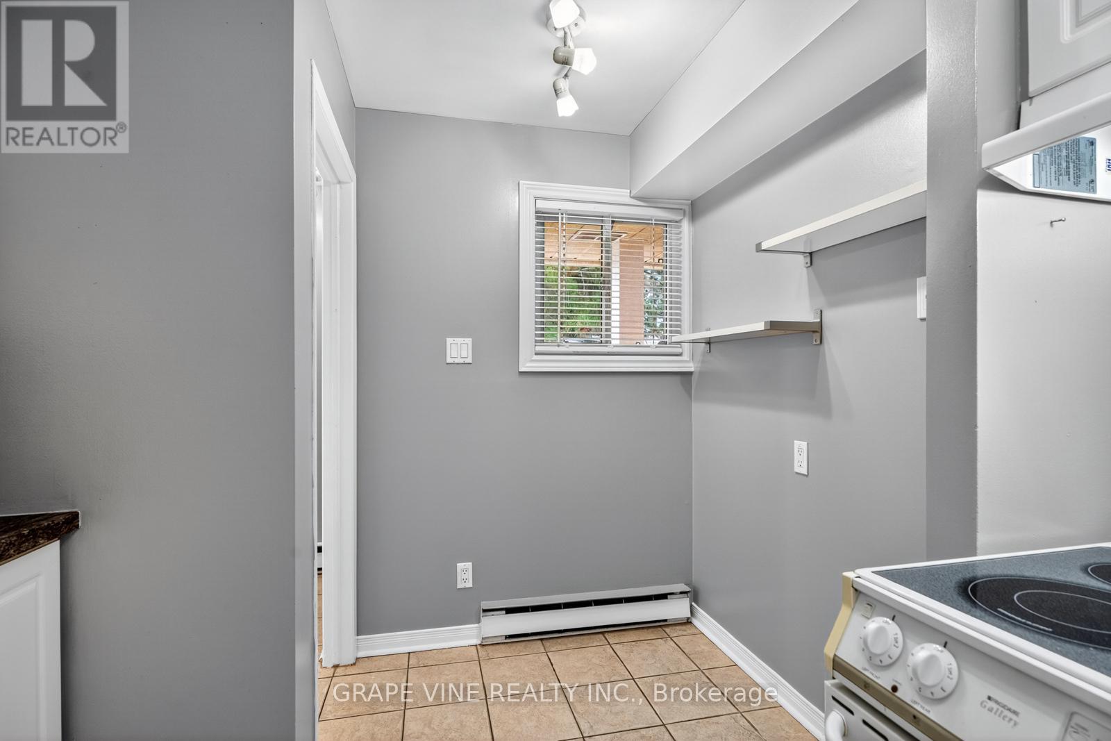 606 Tanguay Court, Ottawa, Ontario  K2L 3X3 - Photo 15 - X12383787