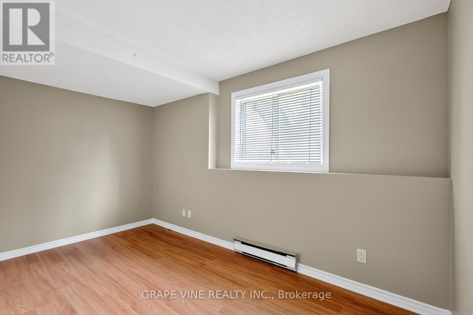606 Tanguay Court, Ottawa, Ontario  K2L 3X3 - Photo 19 - X12383787