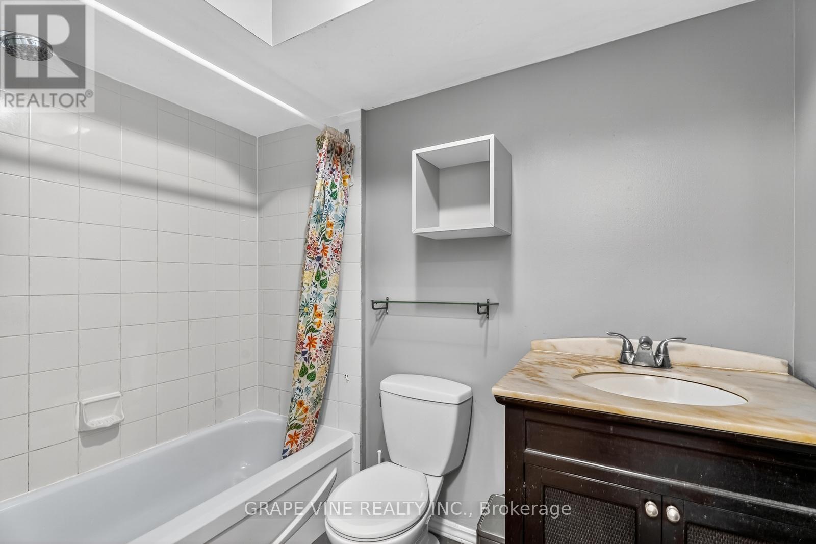 606 Tanguay Court, Ottawa, Ontario  K2L 3X3 - Photo 22 - X12383787