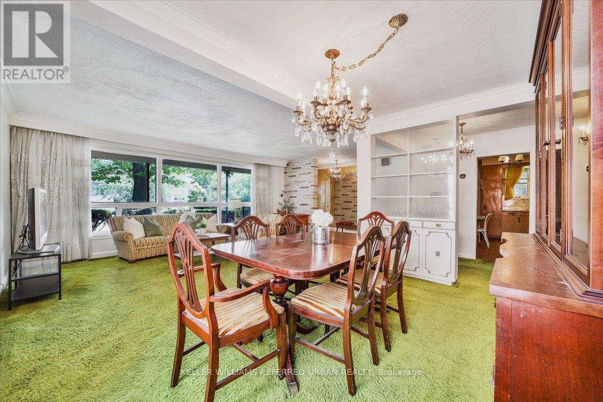 354 Betty Ann Drive, Toronto (Willowdale West), Ontario  M2R 1B3 - Photo 10 - C12383559