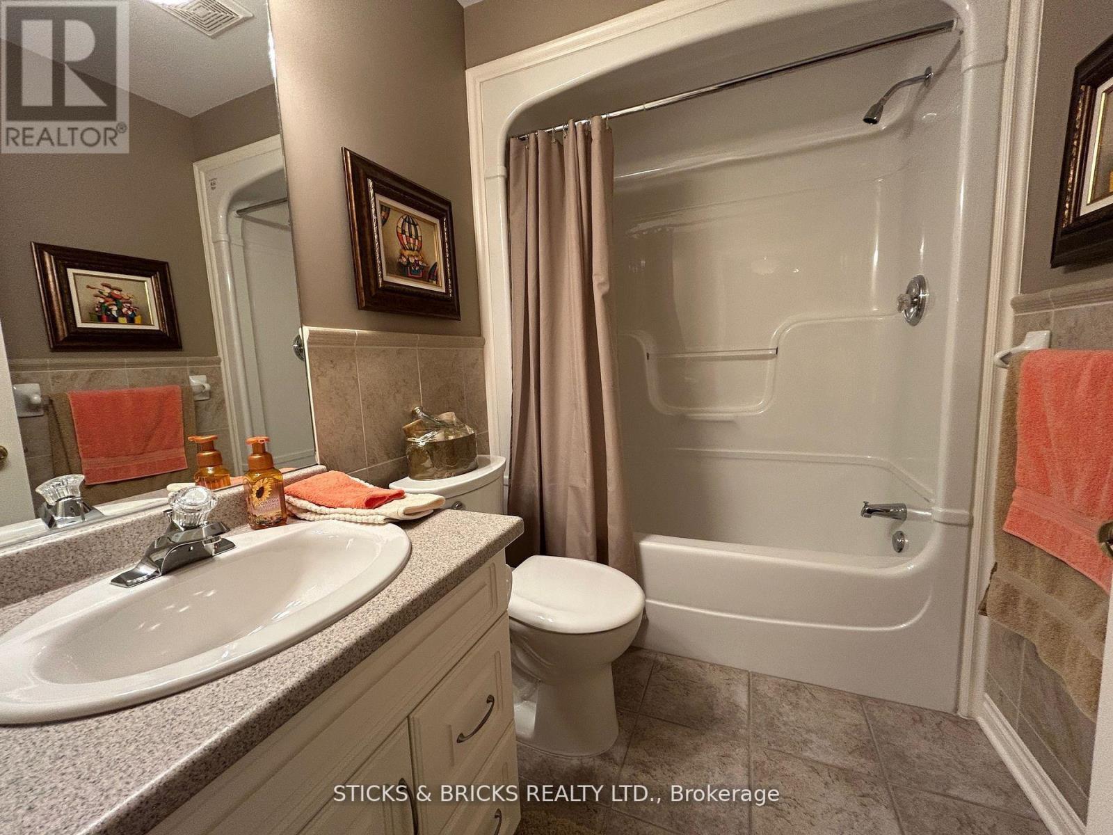 12 - 3241 Montrose Road, Niagara Falls, Ontario  L2H 3L3 - Photo 21 - X12383793