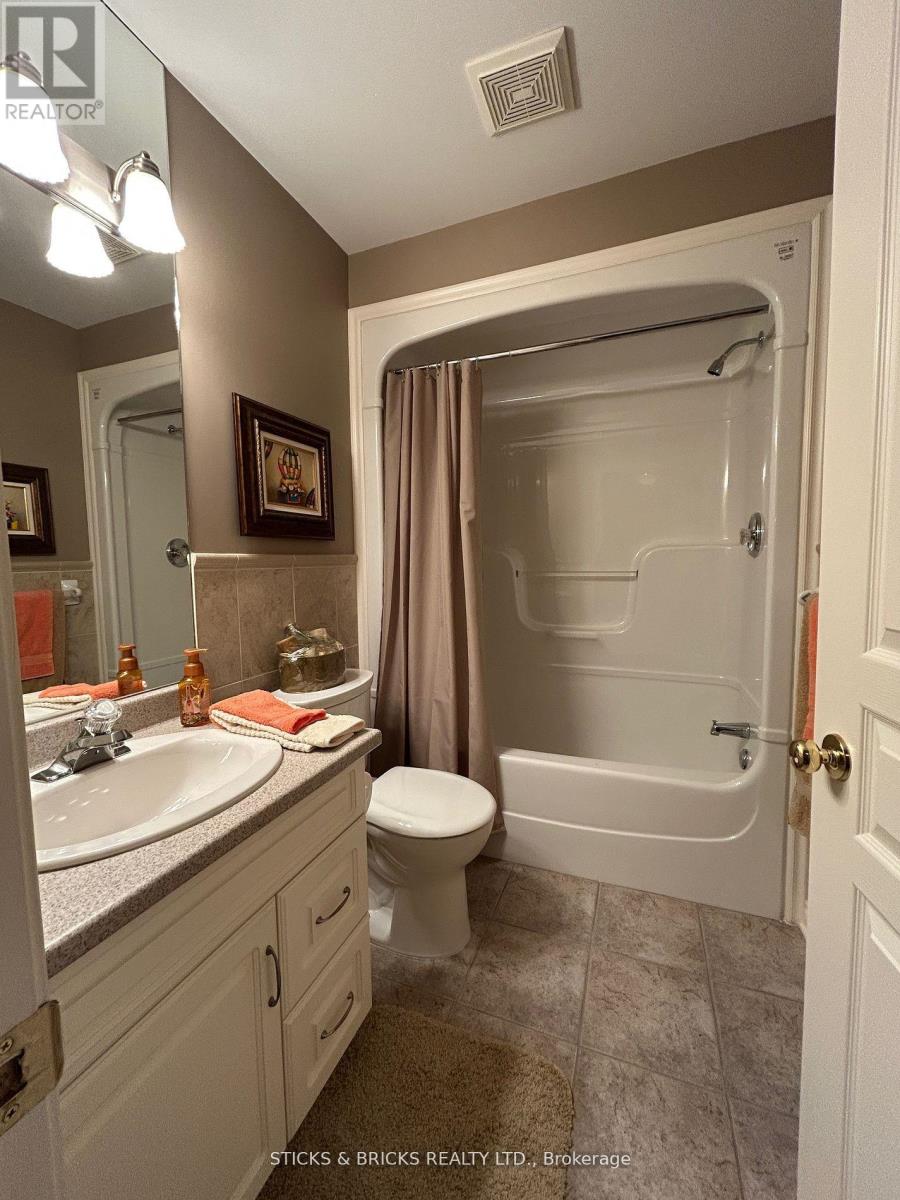 12 - 3241 Montrose Road, Niagara Falls, Ontario  L2H 3L3 - Photo 22 - X12383793