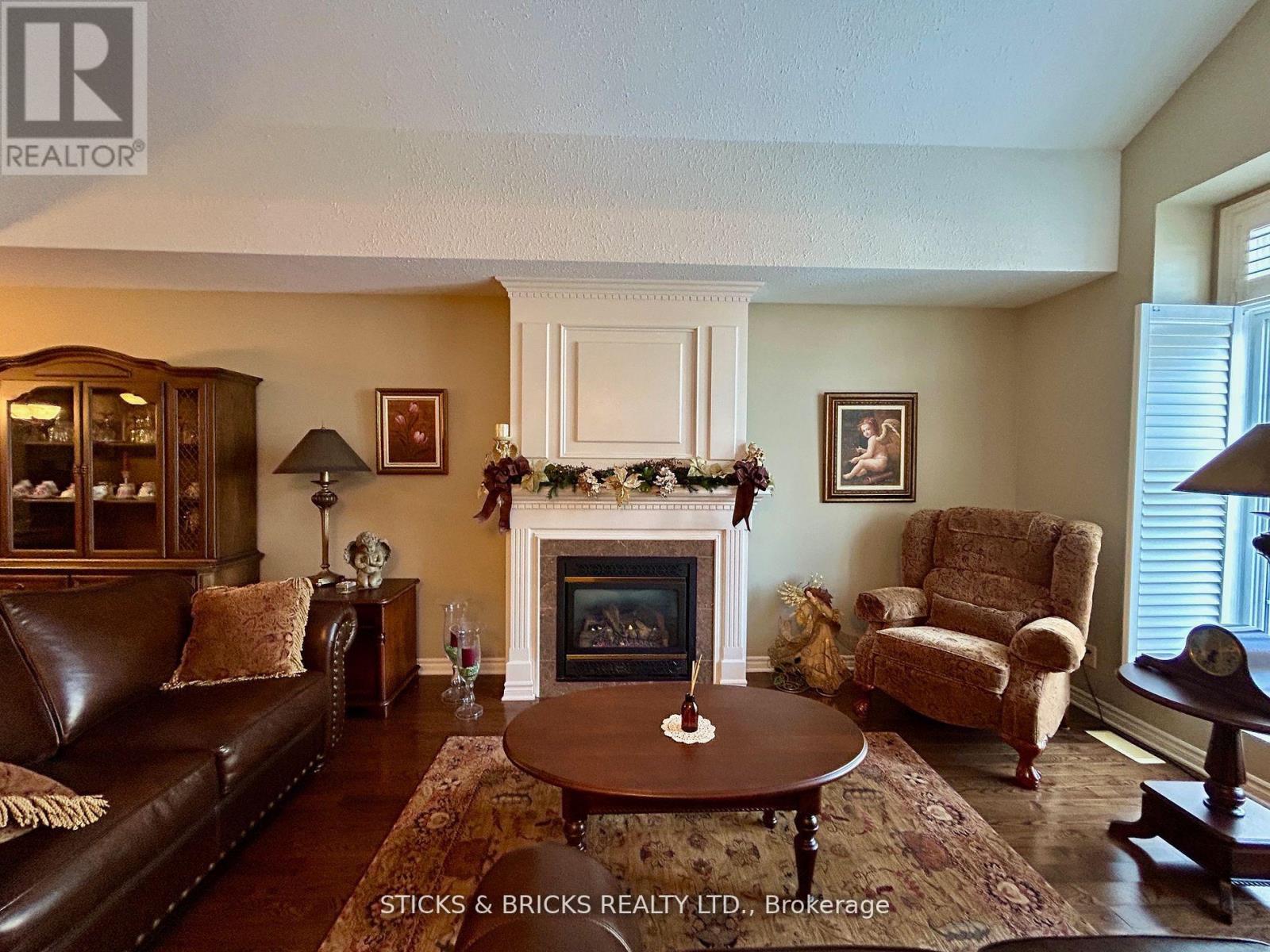 12 - 3241 Montrose Road, Niagara Falls, Ontario  L2H 3L3 - Photo 7 - X12383793