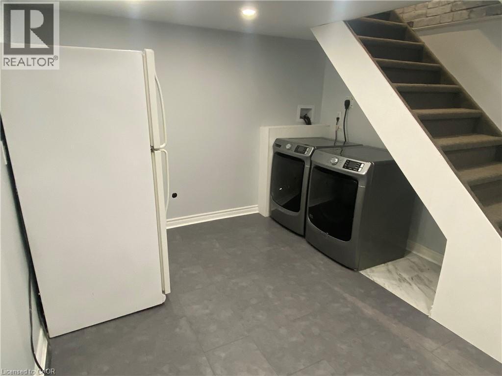 40 Kerman Avenue, Grimsby, Ontario  L3M 3W5 - Photo 19 - 40766460