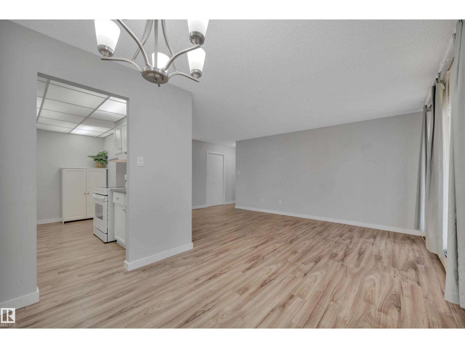 #102 8149 111 St Nw, Edmonton, Alberta  T6G 2P1 - Photo 15 - E4456268