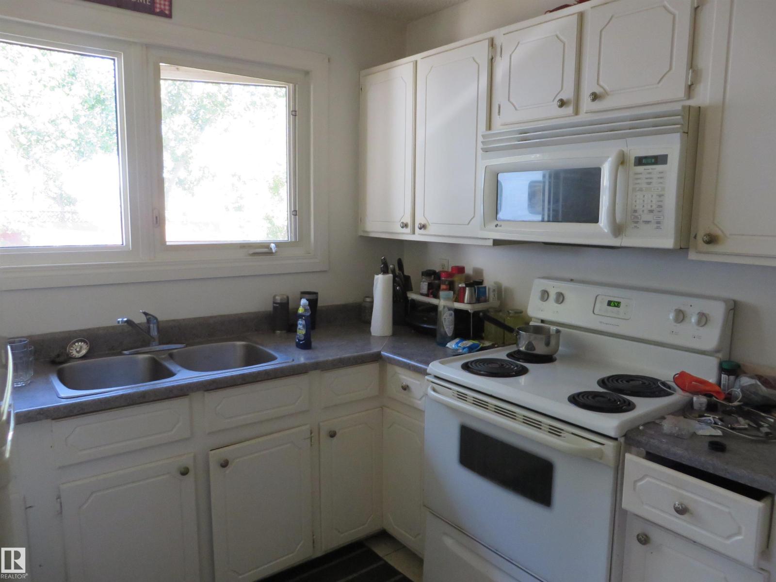 4010 37 Av, Leduc, Alberta  T9E 6E1 - Photo 4 - E4456271