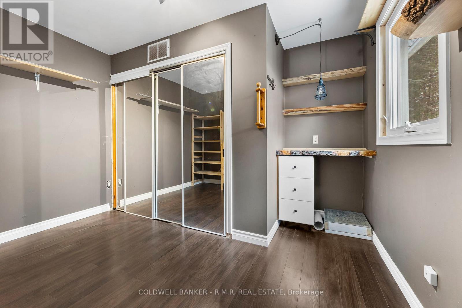 15 Hazel Street, Brock, Ontario  L0K 1A0 - Photo 20 - N12383564