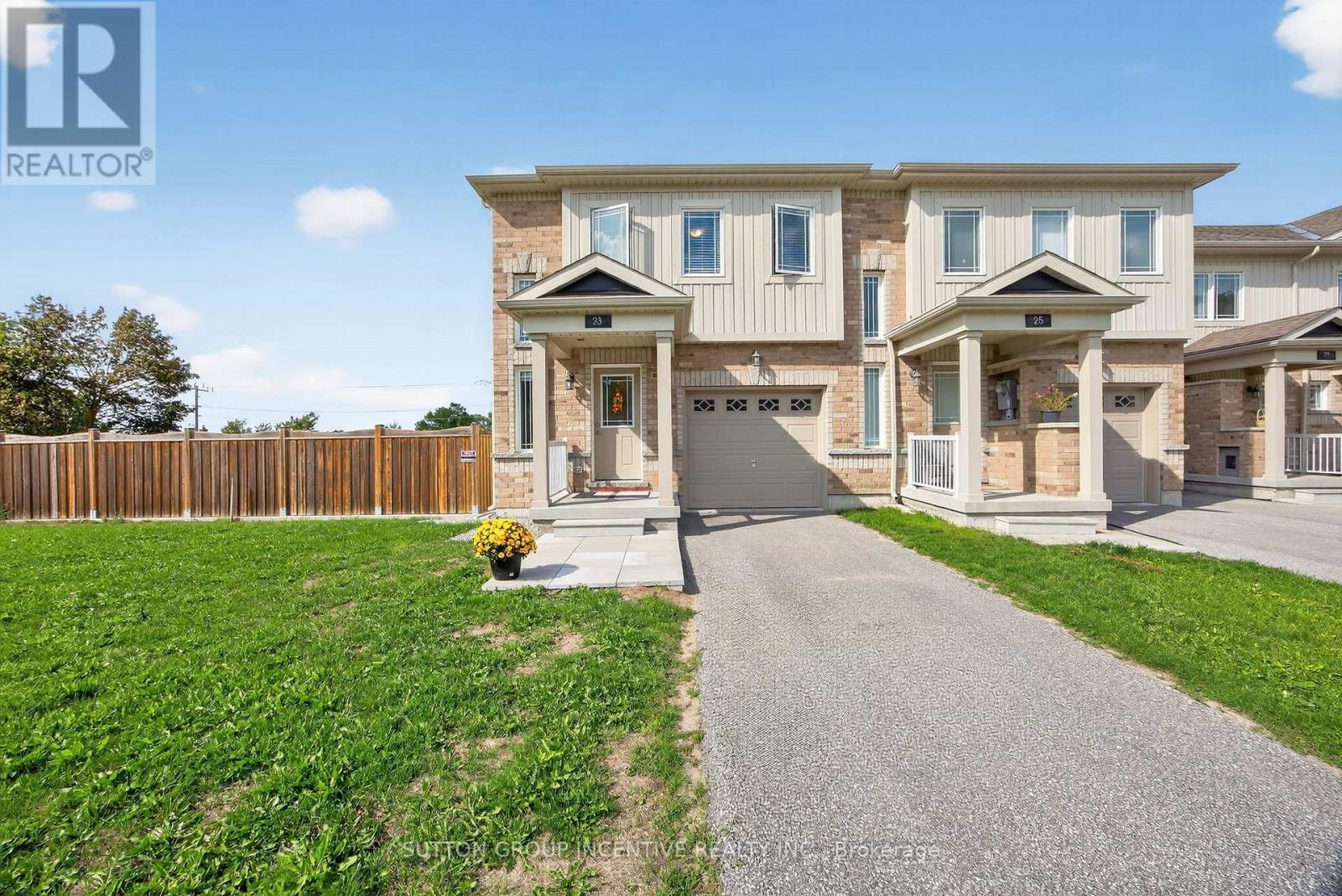 23 FRANK'S WAY, Barrie, Ontario