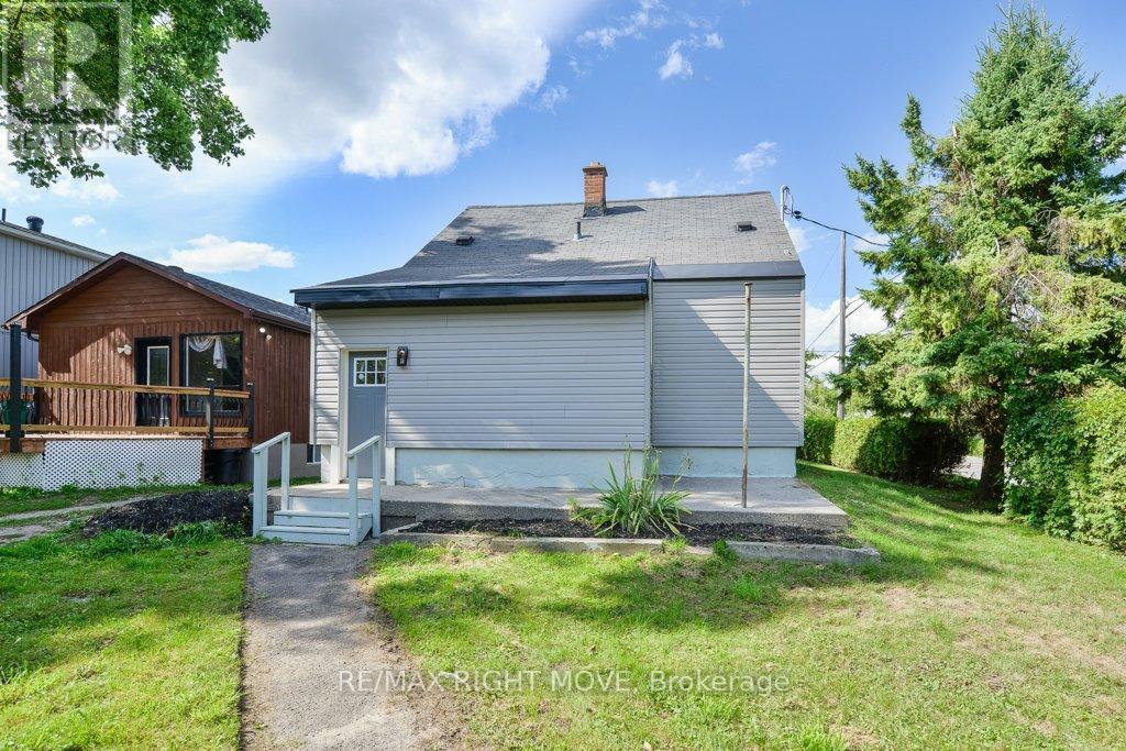 299 Mary Street, Orillia, Ontario  L3V 3E9 - Photo 30 - S12383554