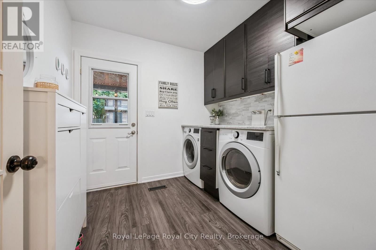 37 Brock Street, Kitchener, Ontario  N2M 1X2 - Photo 12 - X12381952