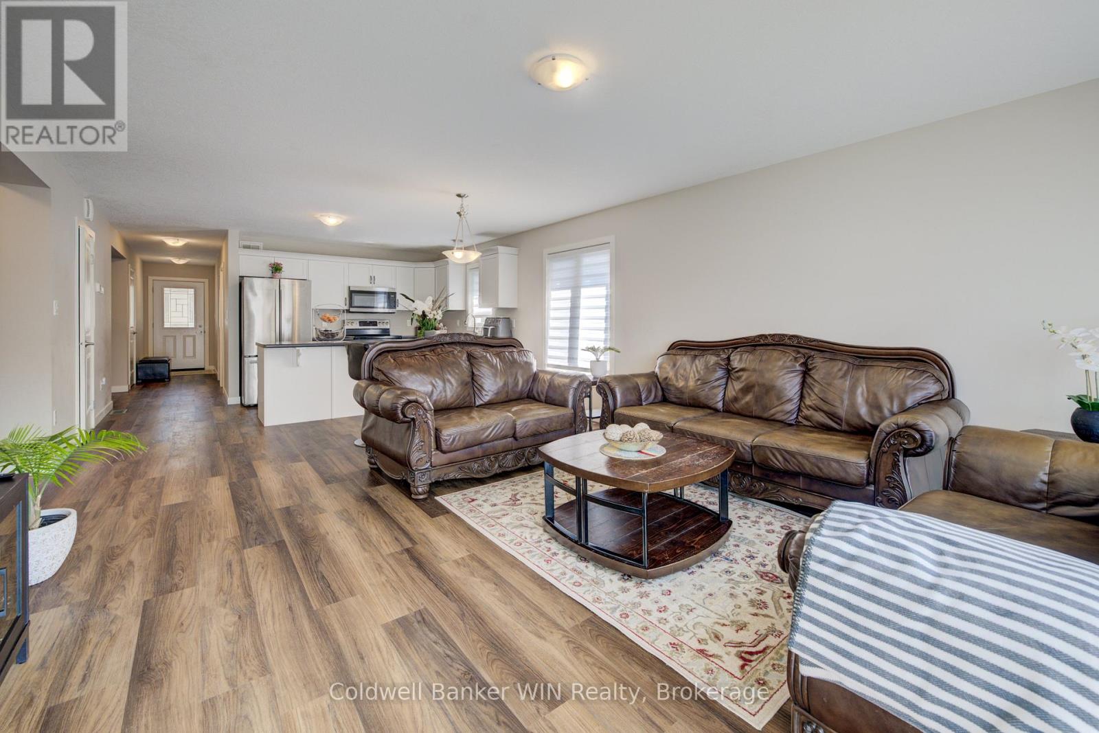 780 Waterloo Street, Wellington North (Mount Forest), Ontario  N0G 2L3 - Photo 19 - X12383794