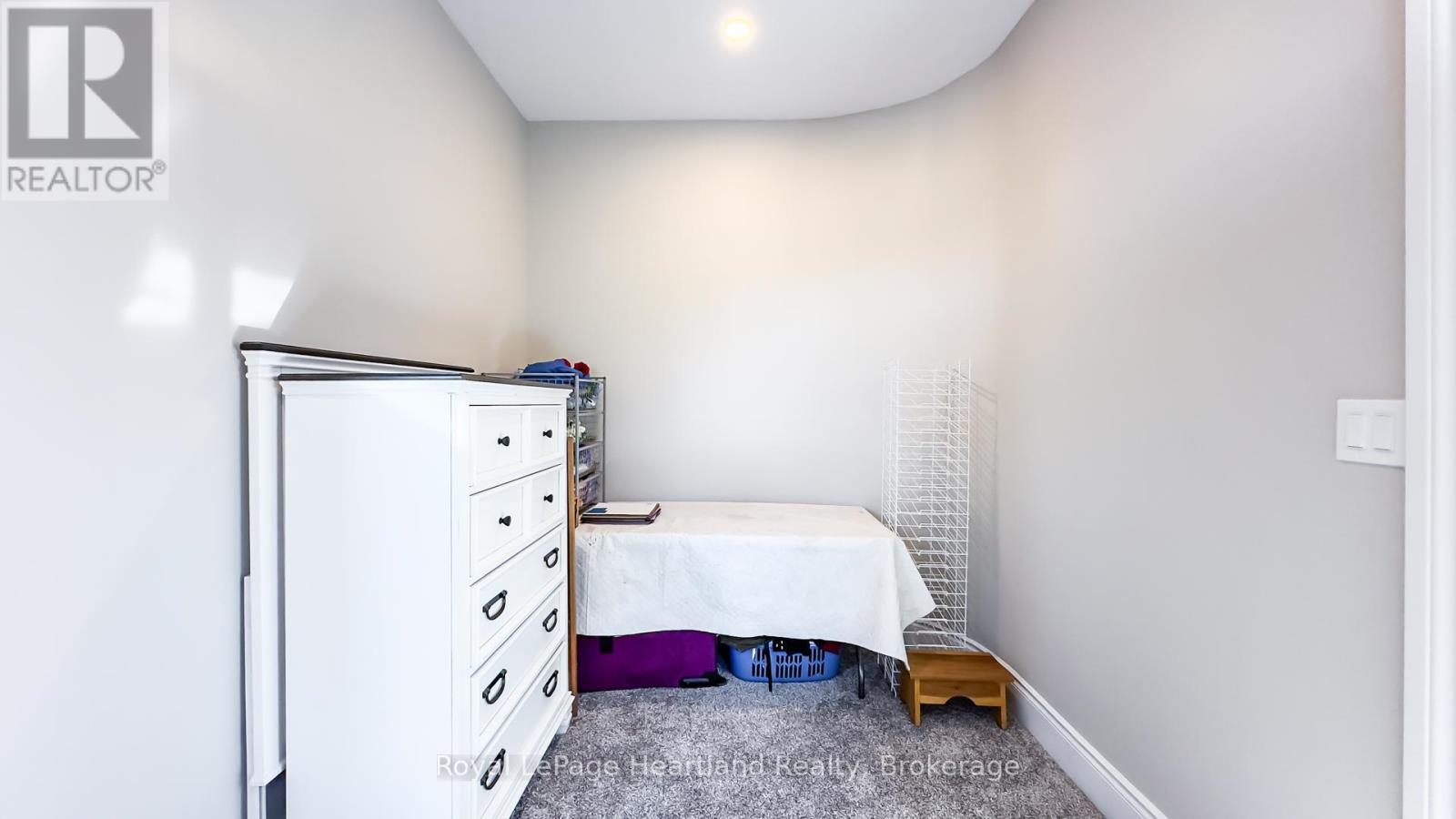 192 Albert Street, Central Huron, Ontario  N0M 1L0 - Photo 35 - X12383798