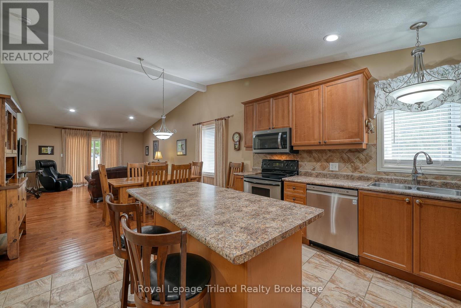 1 - 54 Garden Avenue, Brantford, Ontario  N3S 0A1 - Photo 10 - X12383632