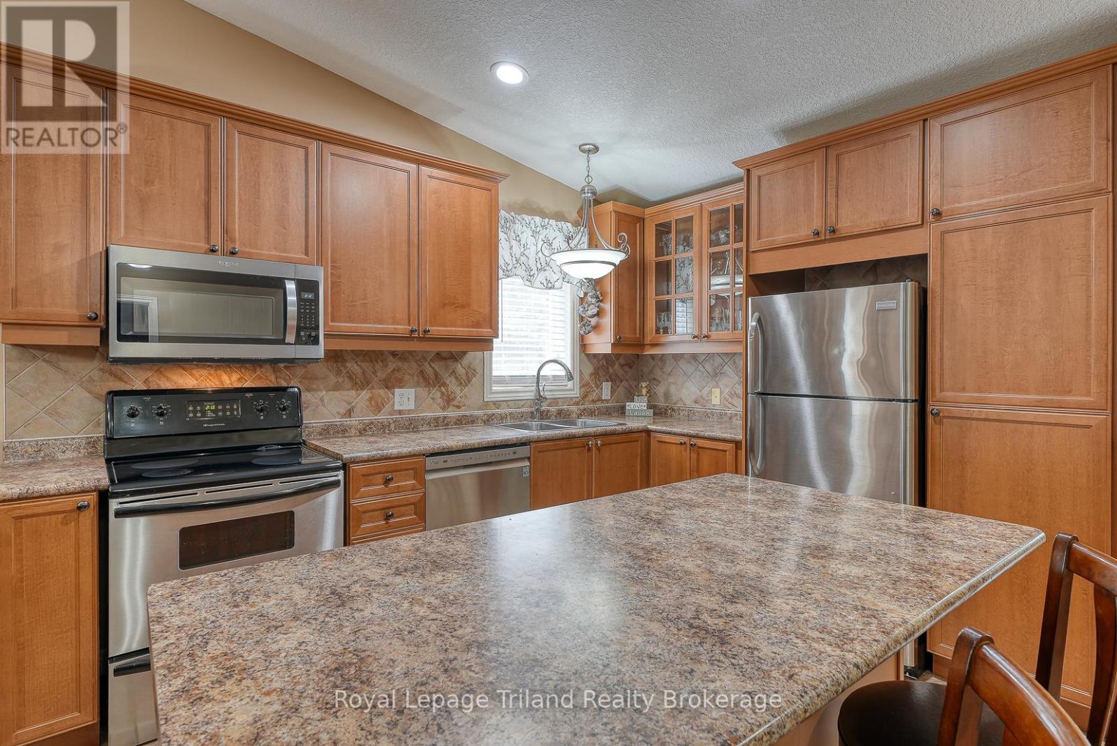1 - 54 Garden Avenue, Brantford, Ontario  N3S 0A1 - Photo 13 - X12383632