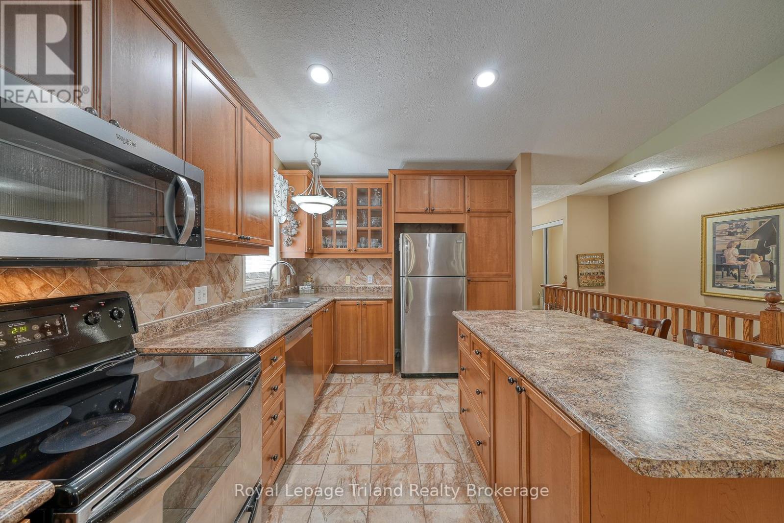 1 - 54 Garden Avenue, Brantford, Ontario  N3S 0A1 - Photo 15 - X12383632