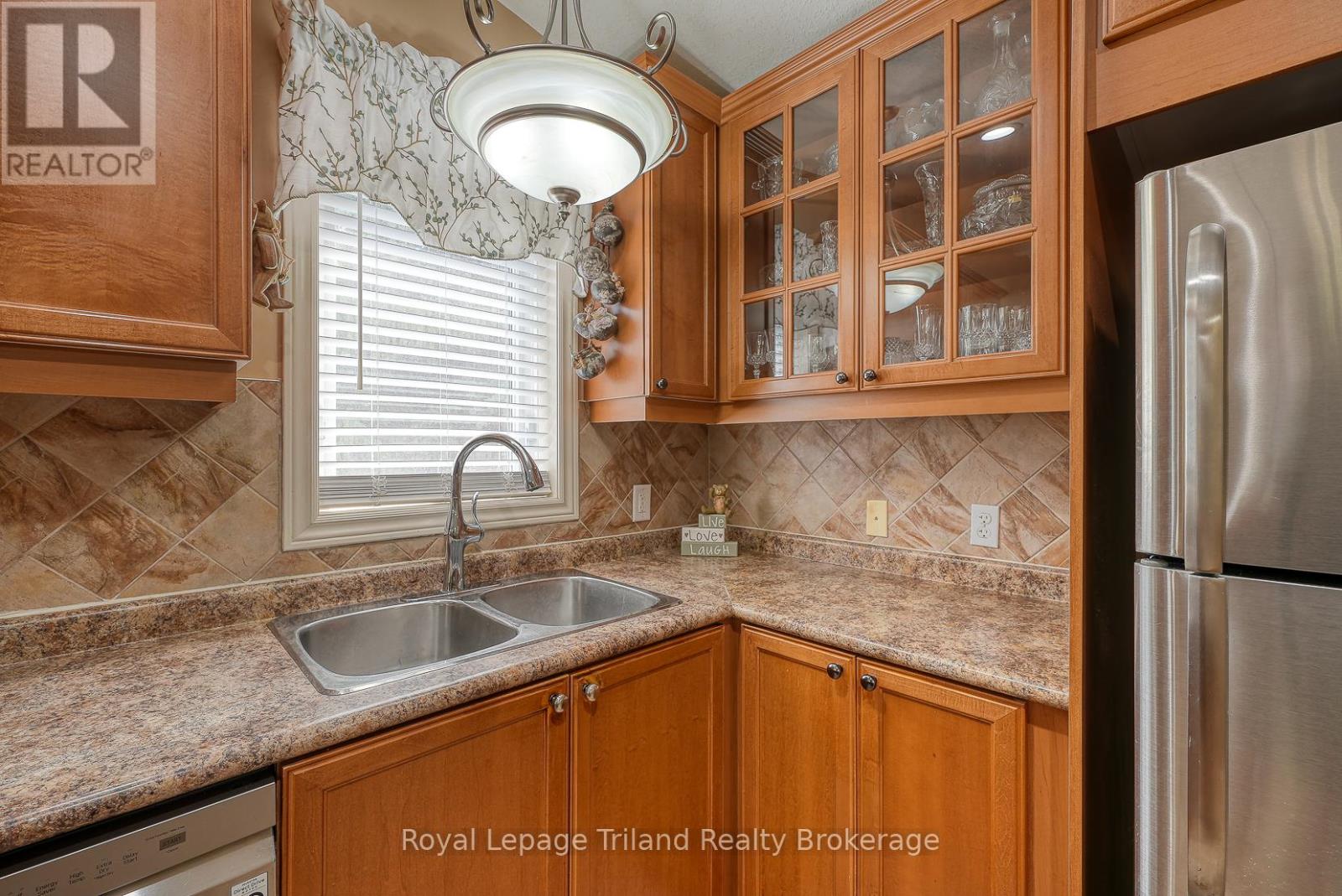 1 - 54 Garden Avenue, Brantford, Ontario  N3S 0A1 - Photo 17 - X12383632
