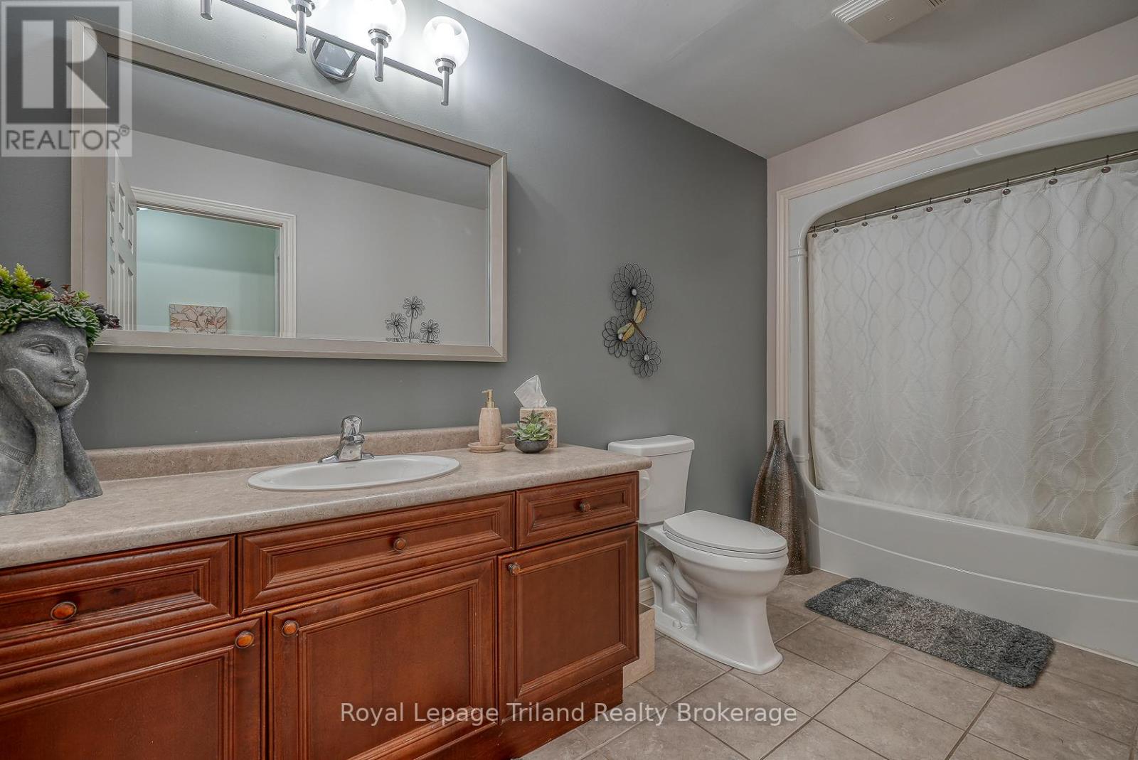 1 - 54 Garden Avenue, Brantford, Ontario  N3S 0A1 - Photo 23 - X12383632
