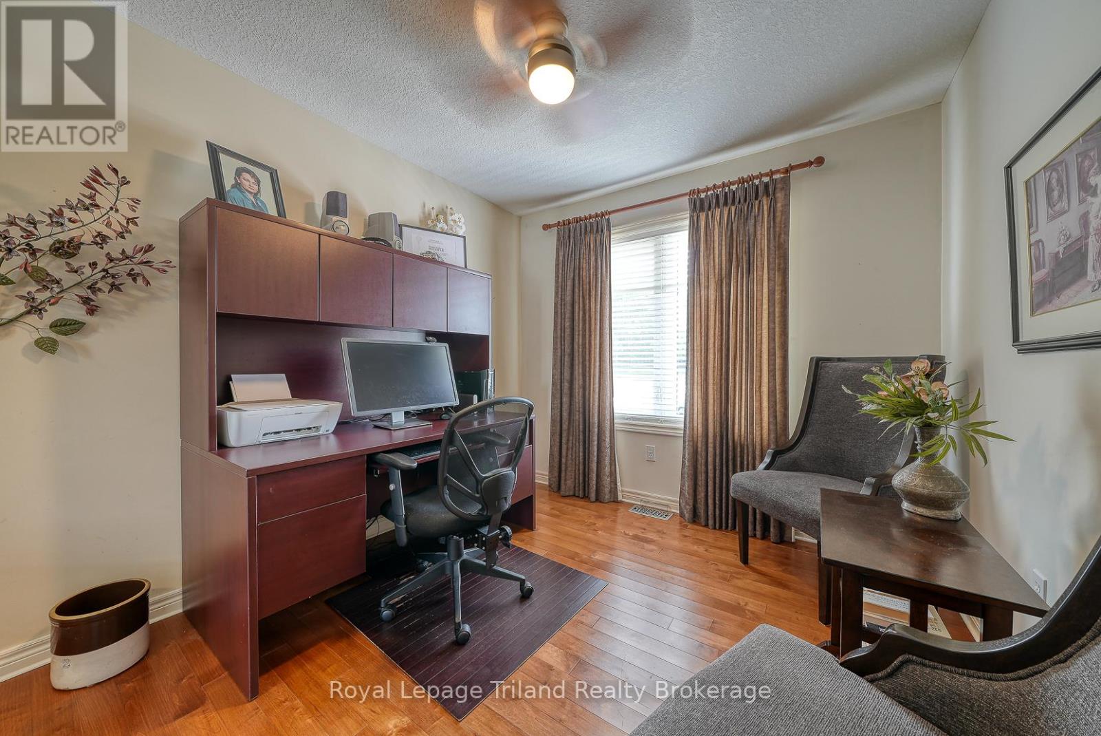 1 - 54 Garden Avenue, Brantford, Ontario  N3S 0A1 - Photo 8 - X12383632