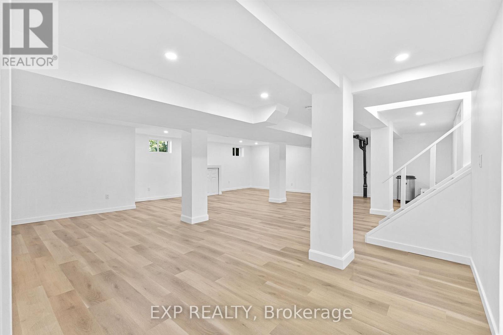 1502 Farnsworth Avenue, Ottawa, Ontario  K1H 7C3 - Photo 31 - X12375871