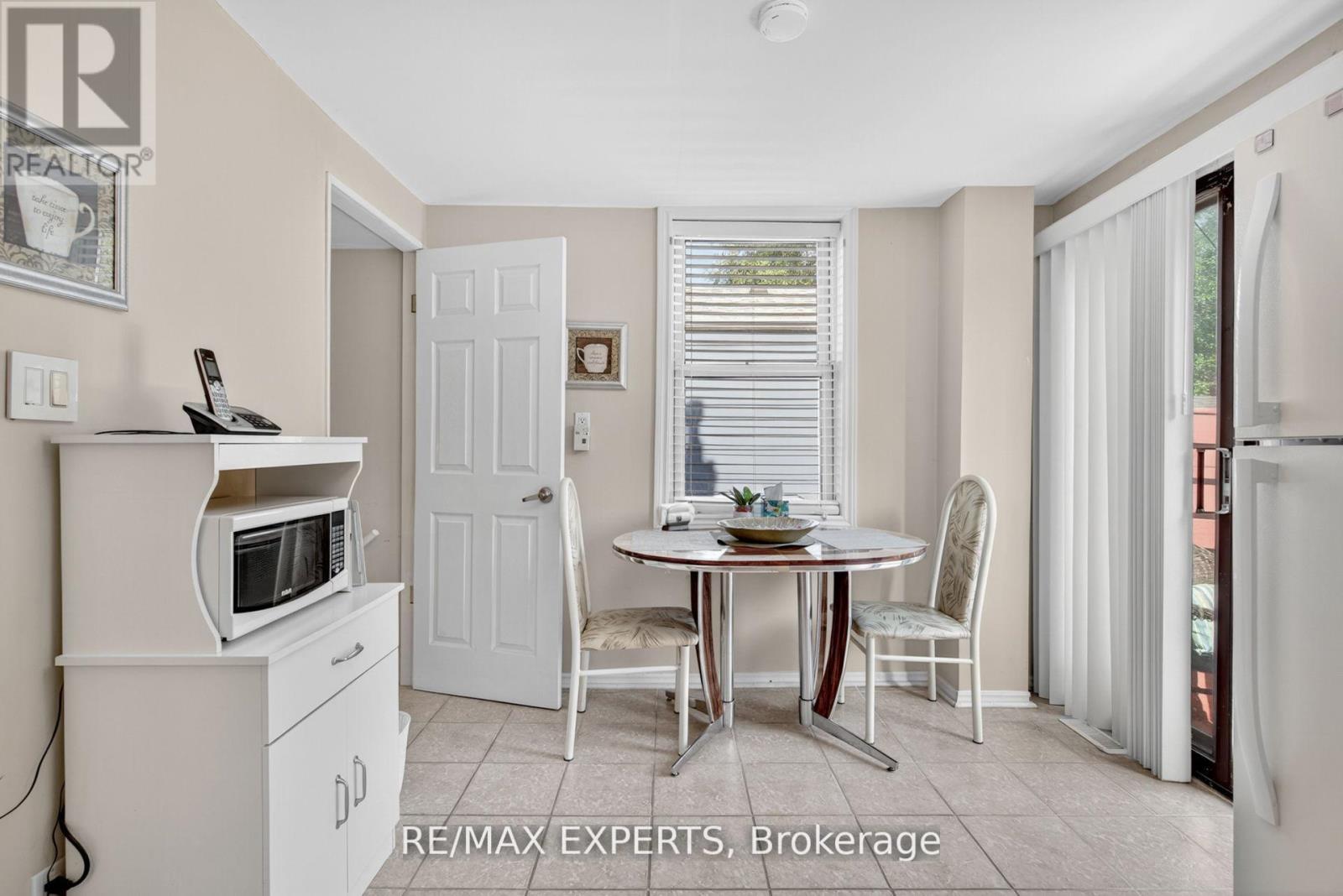257 John Street, Toronto, Ontario  M9N 1K1 - Photo 17 - W12383513