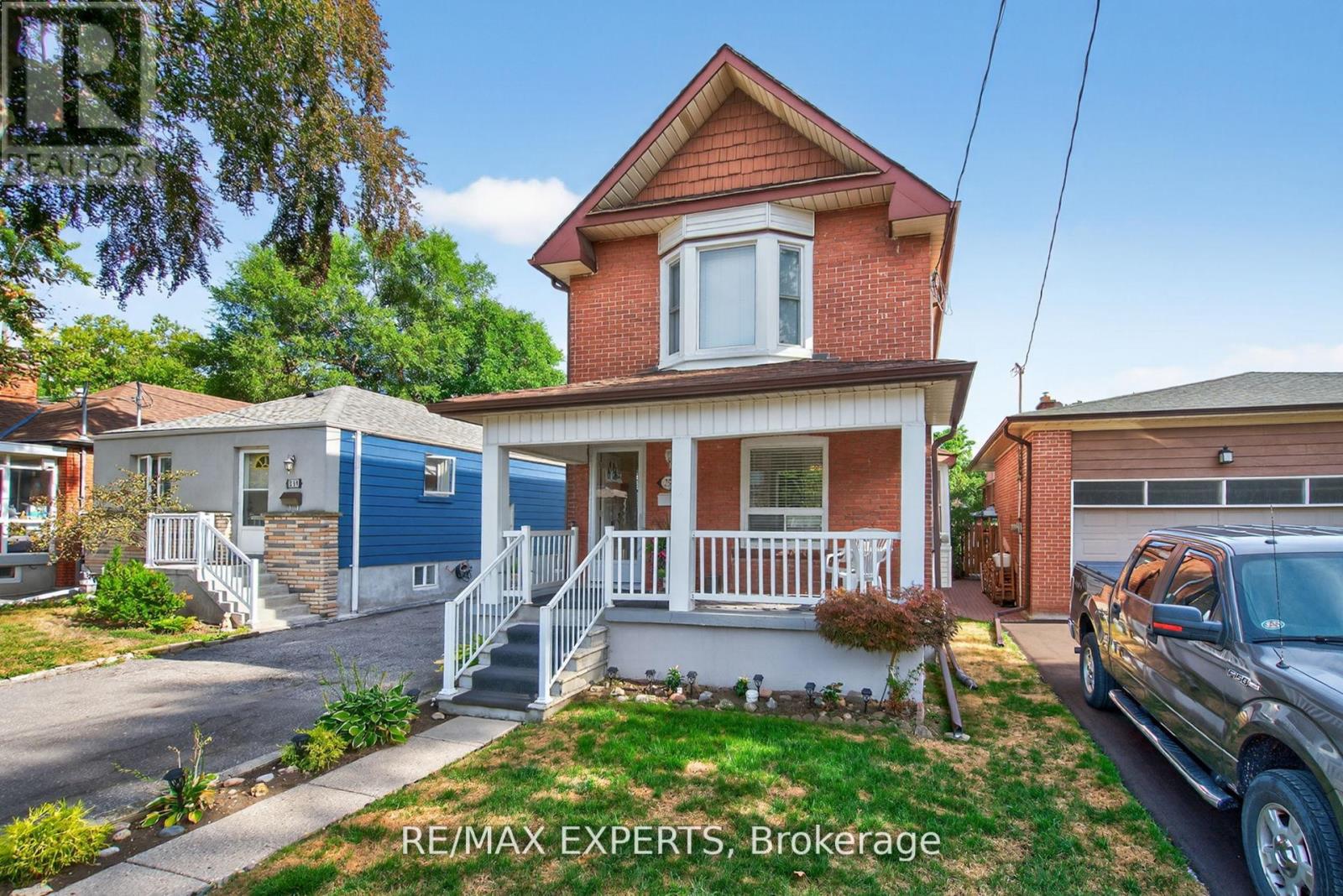 257 John Street, Toronto, Ontario  M9N 1K1 - Photo 2 - W12383513
