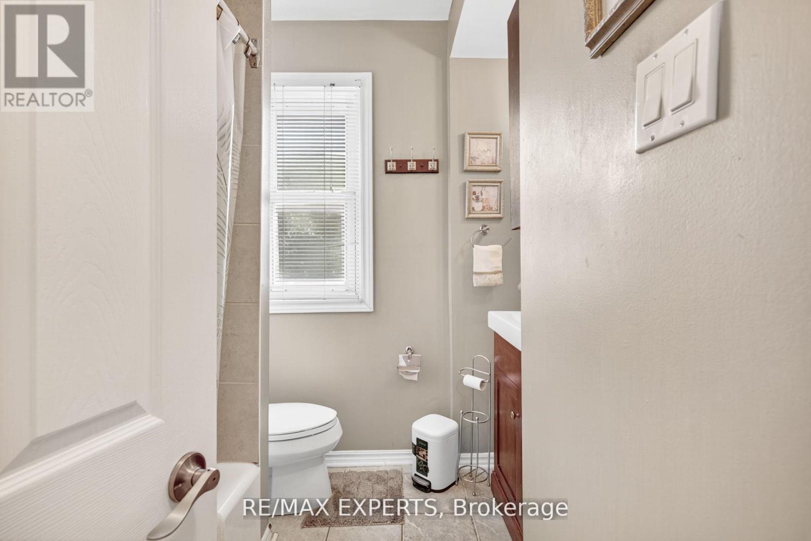 257 John Street, Toronto, Ontario  M9N 1K1 - Photo 22 - W12383513