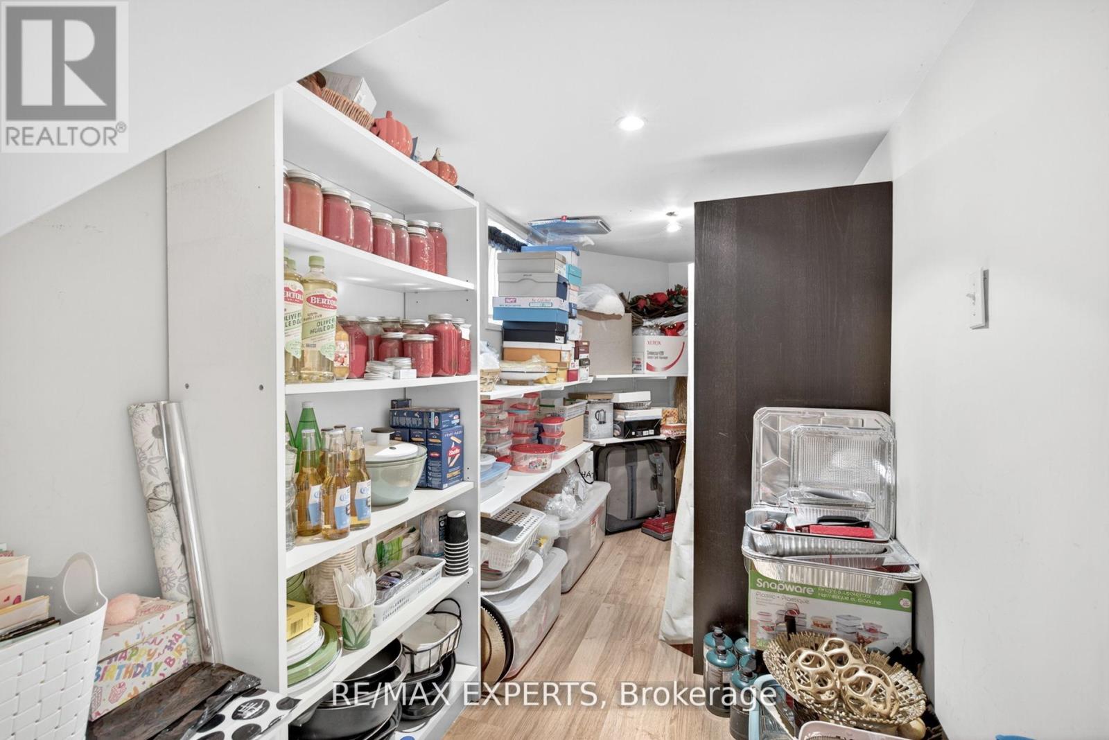 257 John Street, Toronto, Ontario  M9N 1K1 - Photo 24 - W12383513