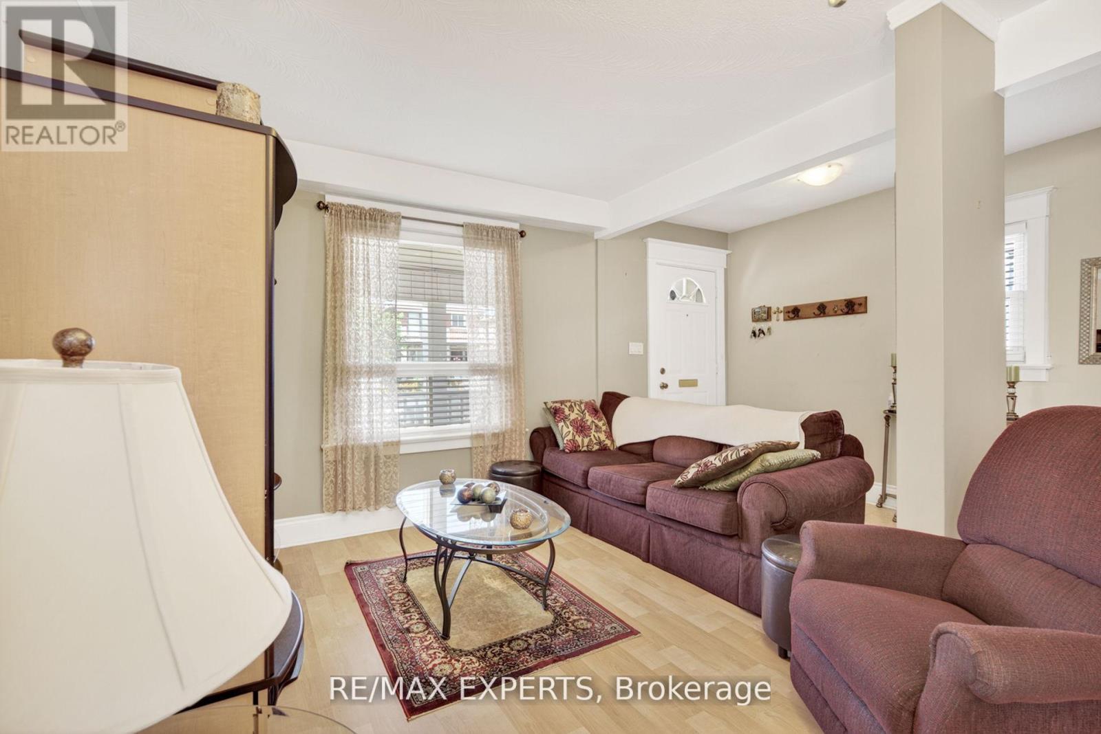 257 John Street, Toronto, Ontario  M9N 1K1 - Photo 8 - W12383513
