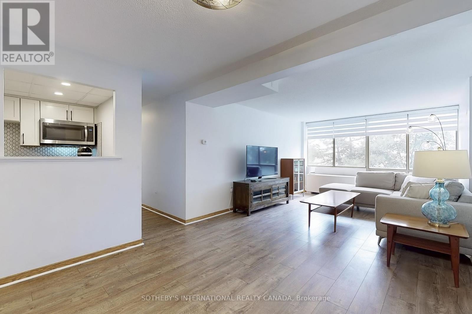 406 - 25 Fairview Road W, Mississauga, Ontario  L5B 3Y8 - Photo 5 - W12383521