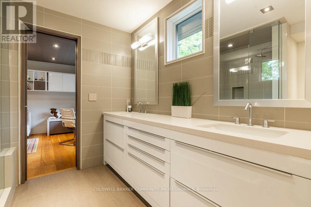 777 Shadeland Avenue, Burlington, Ontario  L7T 2M2 - Photo 32 - W12383566