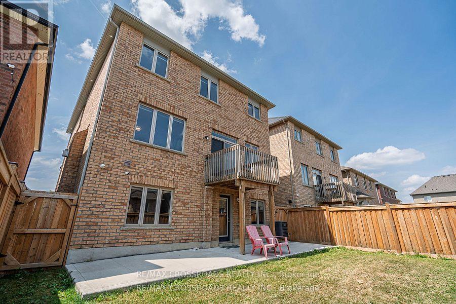 119 Russell Creek Drive, Brampton, Ontario  L6R 0B3 - Photo 45 - W12380595
