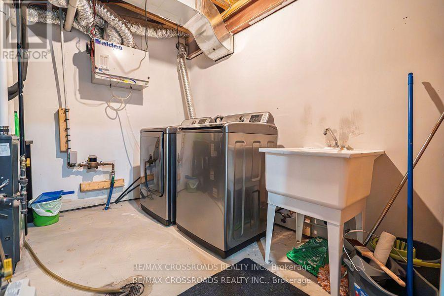 119 Russell Creek Drive, Brampton, Ontario  L6R 0B3 - Photo 43 - W12380595