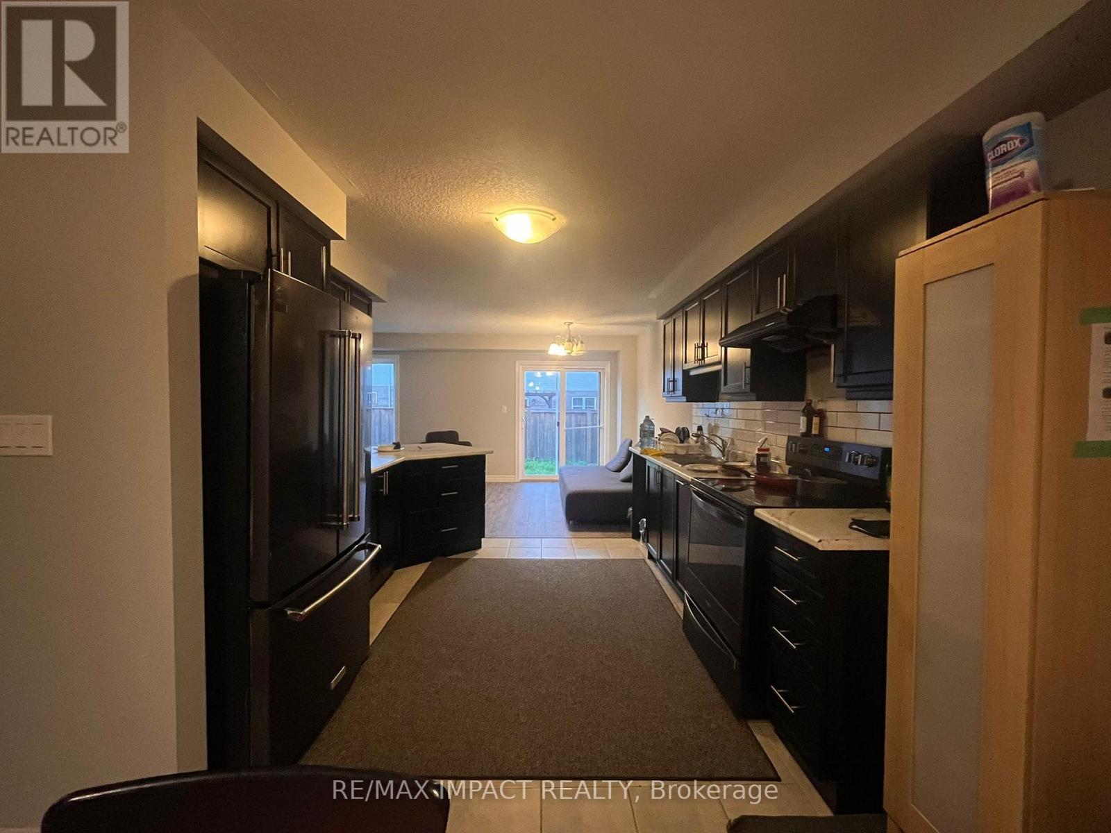 8 Cittadella Boulevard, Hamilton, Ontario  L0R 1P0 - Photo 4 - X12383560