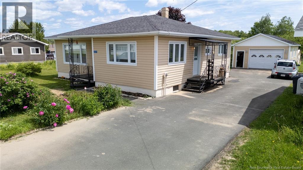 Property at 231 Principale Street image 2