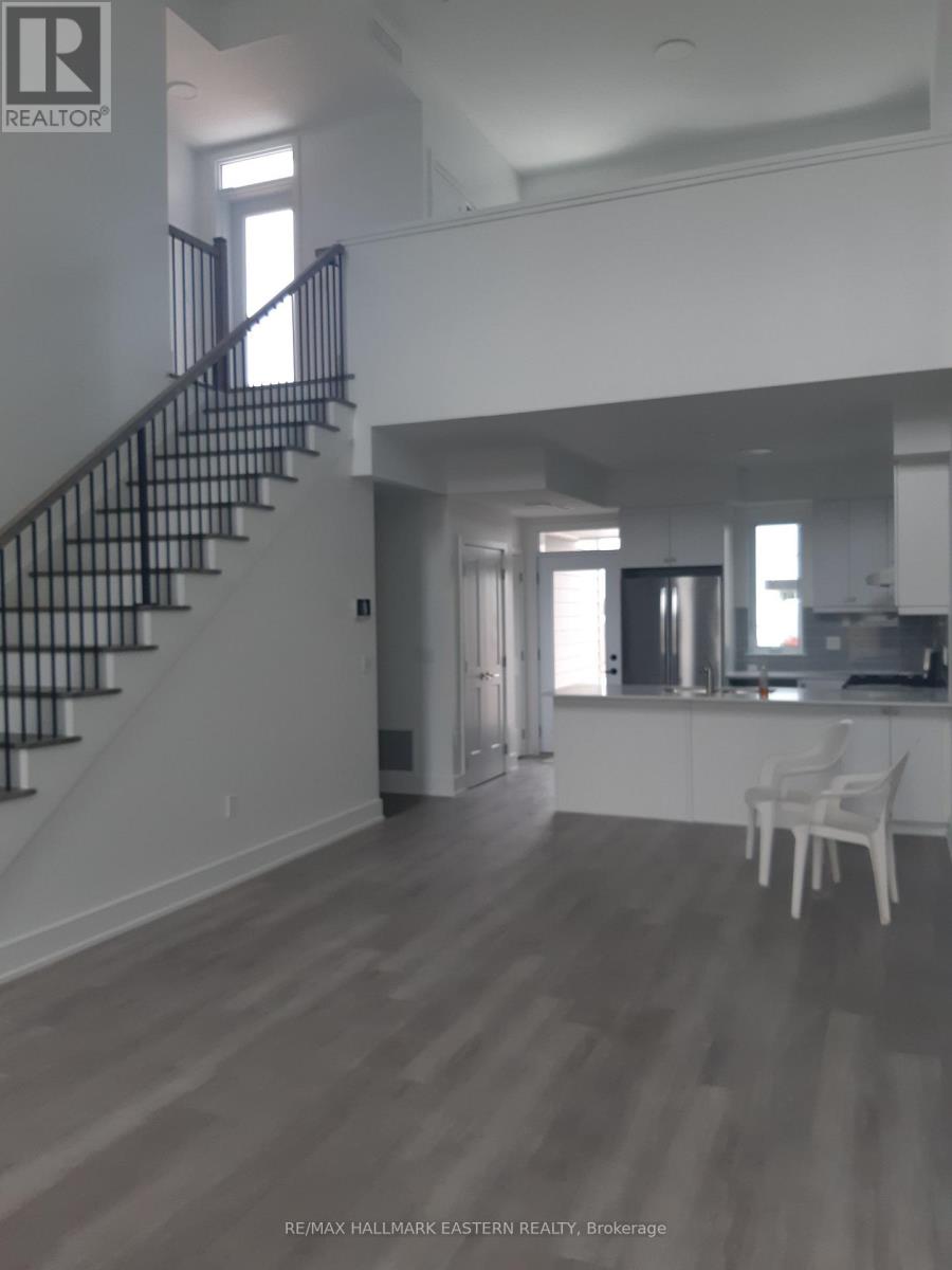 4 - 19 West Street N, Kawartha Lakes, Ontario  K0M 1N0 - Photo 3 - X12383704
