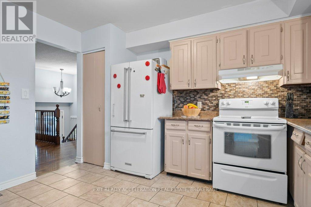 19 Mortensen Drive, Loyalist, Ontario  K7N 1W2 - Photo 17 - X12383843