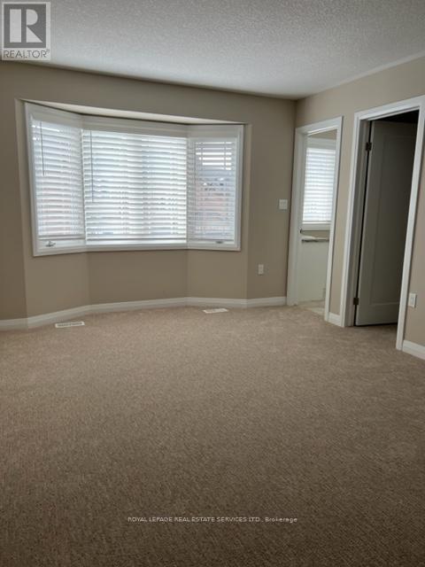 116 Laguna Village Crescent, Hamilton, Ontario  L0R 1P0 - Photo 9 - X12376531