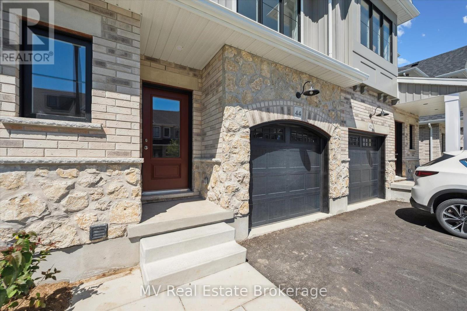 44 Fieldstone Lane Private, Centre Wellington, Ontario  N0B 1S0 - Photo 2 - X12383821