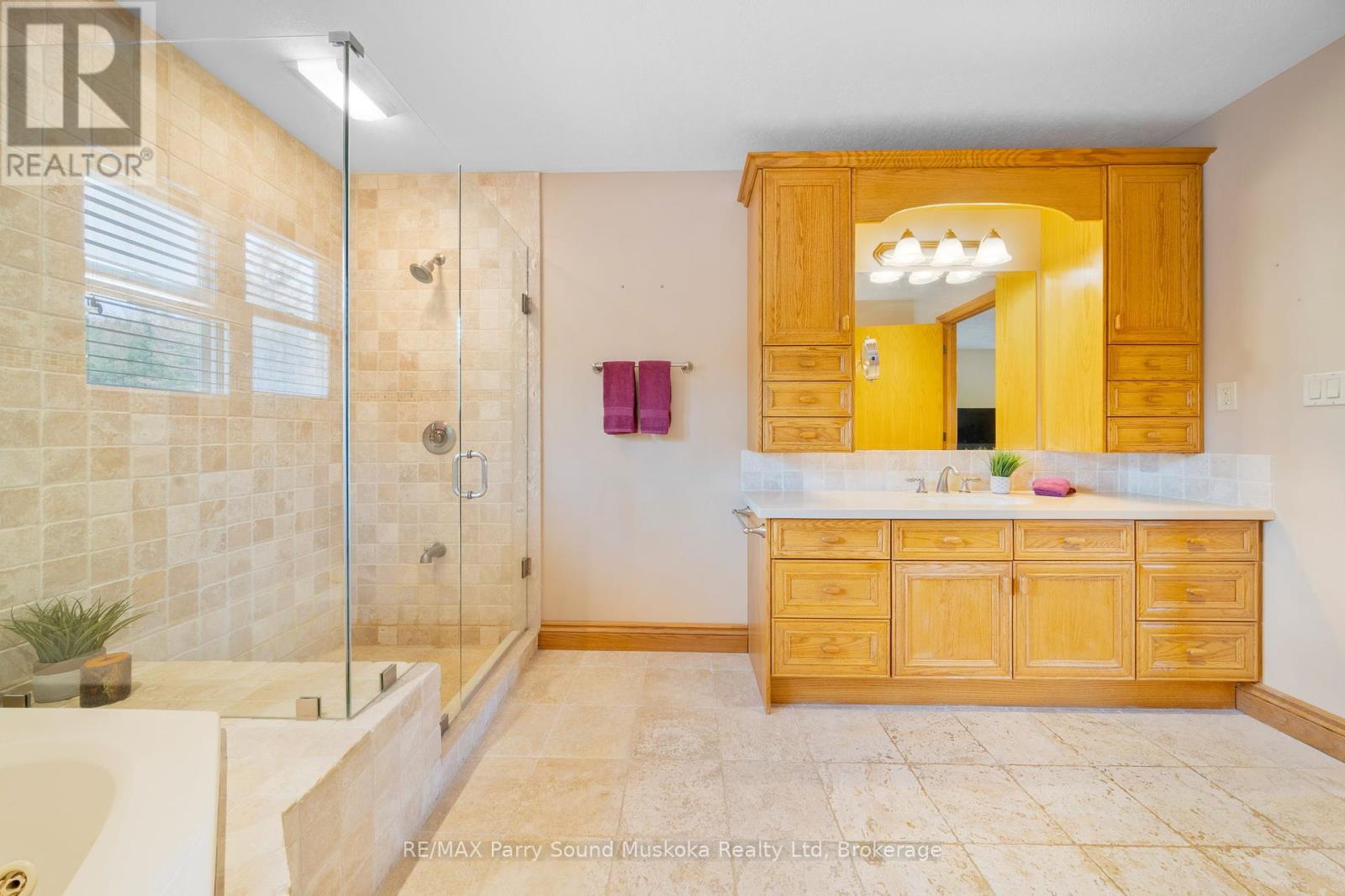 217 South Shore Road, The Archipelago, Ontario  P0G 1K0 - Photo 36 - X12383854