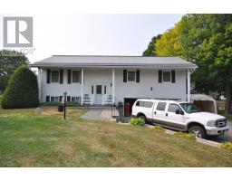 186 GOLF CLUB ROAD N, Rideau Lakes, Ontario
