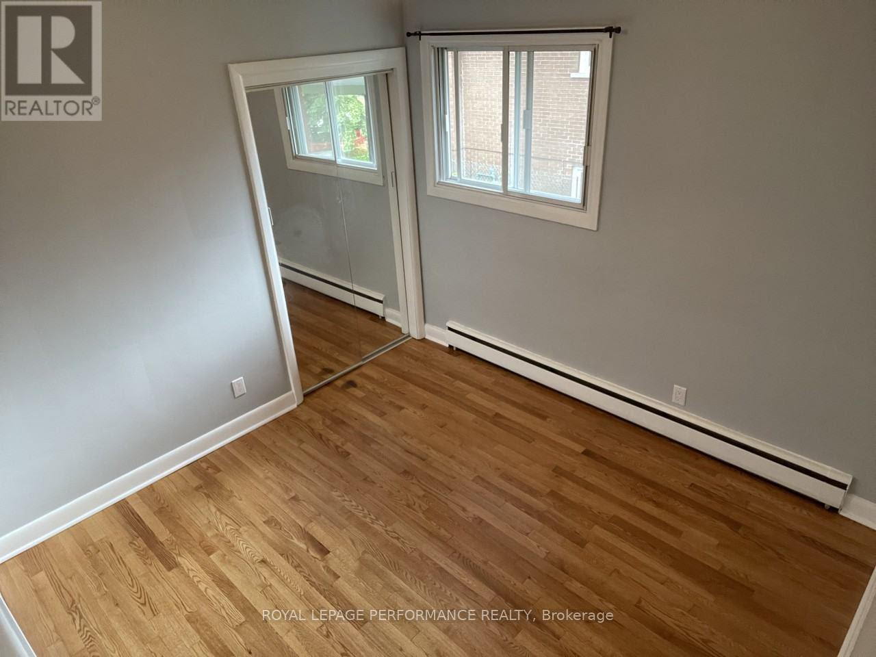 2 - 321 Lavergne Street, Ottawa, Ontario  K1L 5E2 - Photo 4 - X12383871