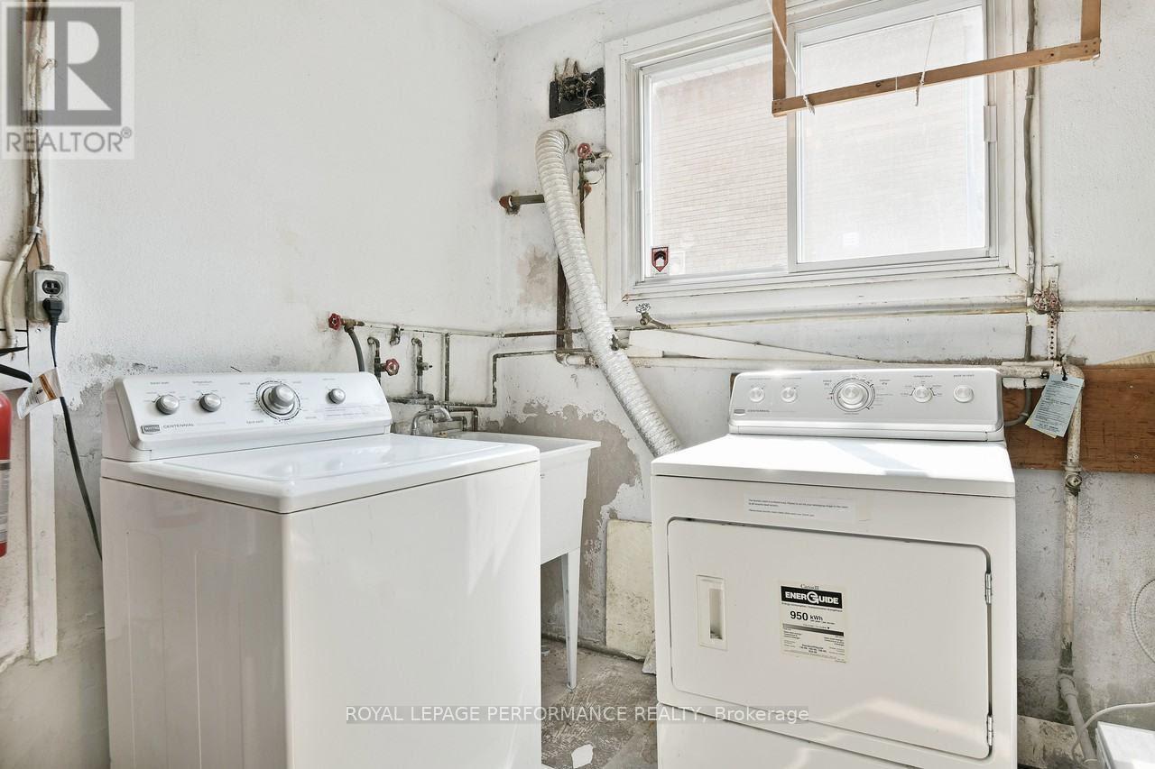 2 - 321 Lavergne Street, Ottawa, Ontario  K1L 5E2 - Photo 8 - X12383871